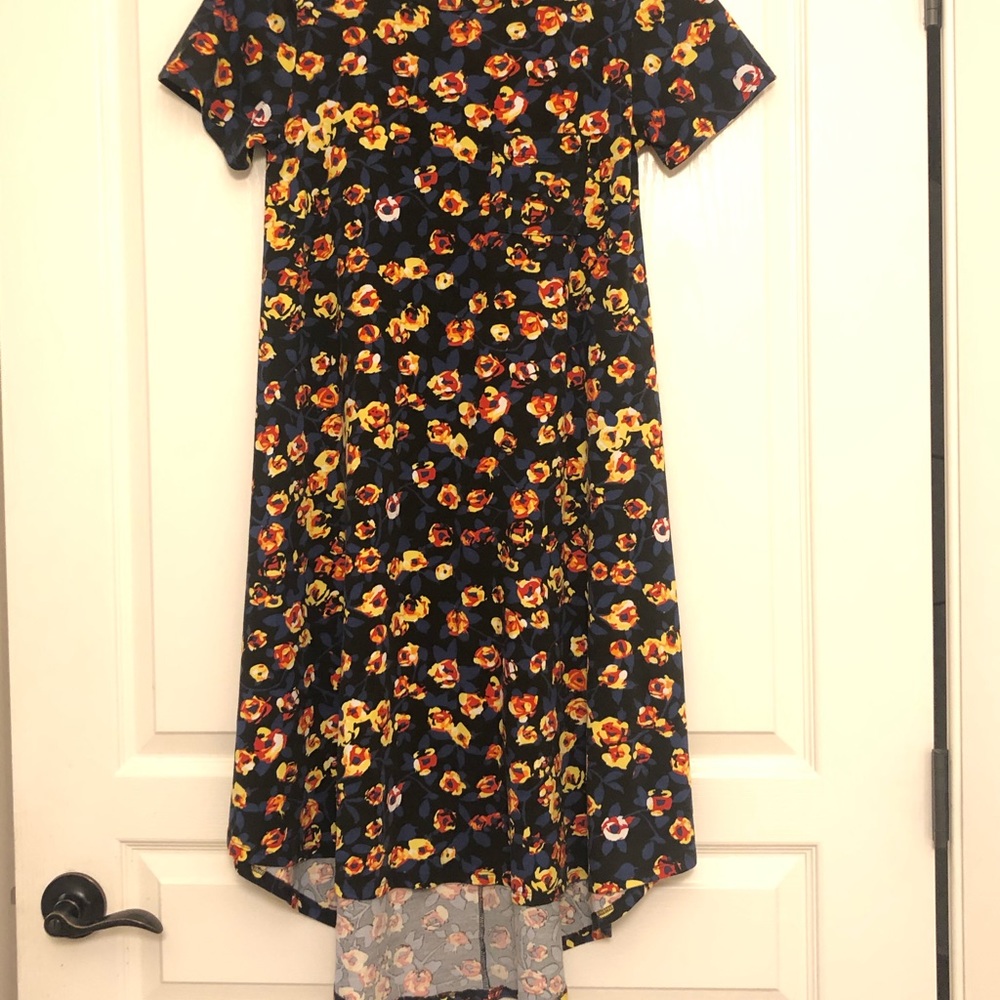XS LuLaRoe “Carly” Dress